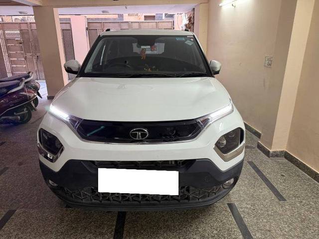 https://images10.gaadi.com/usedcar_image/4419294/original/93a218bfa5dcc246957bbf5f5e7e780e.jpeg?imwidth=6400