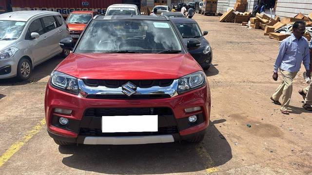 https://images10.gaadi.com/usedcar_image/4419407/original/a18a8bf654143ff70eea53d56d9b212a.jpeg?imwidth=6401