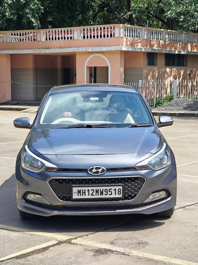 https://images10.gaadi.com/usedcar_image/4419429/original/ac2f23c74d6b987e1fe5f32e36d3bd08.jpg?imwidth=6401