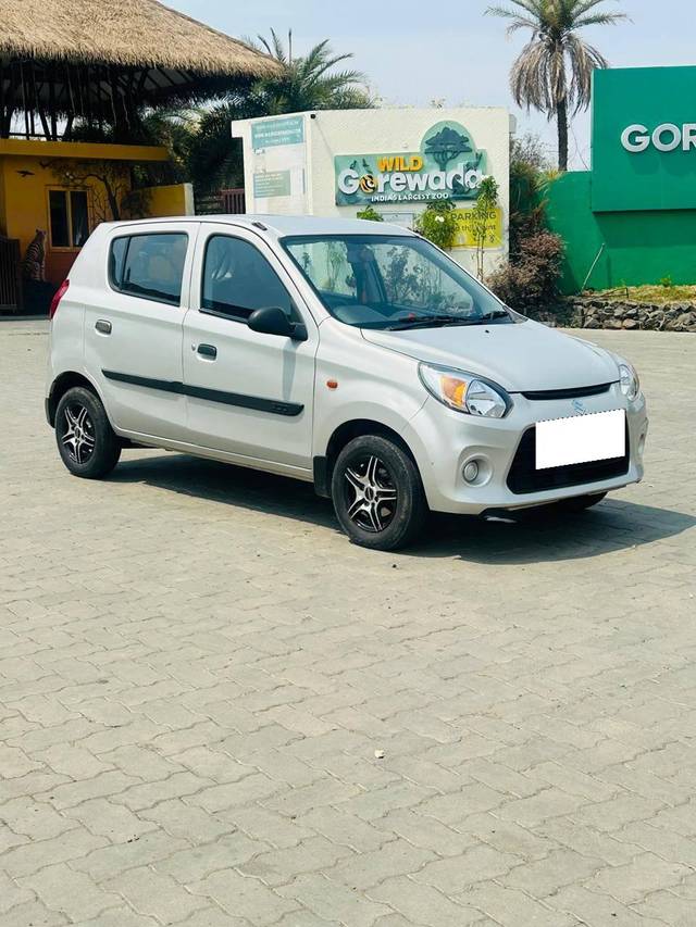 https://images10.gaadi.com/usedcar_image/4419517/original/processed_5b3128f9353980069a3ad9ace20b3f83.jpg?imwidth=6400