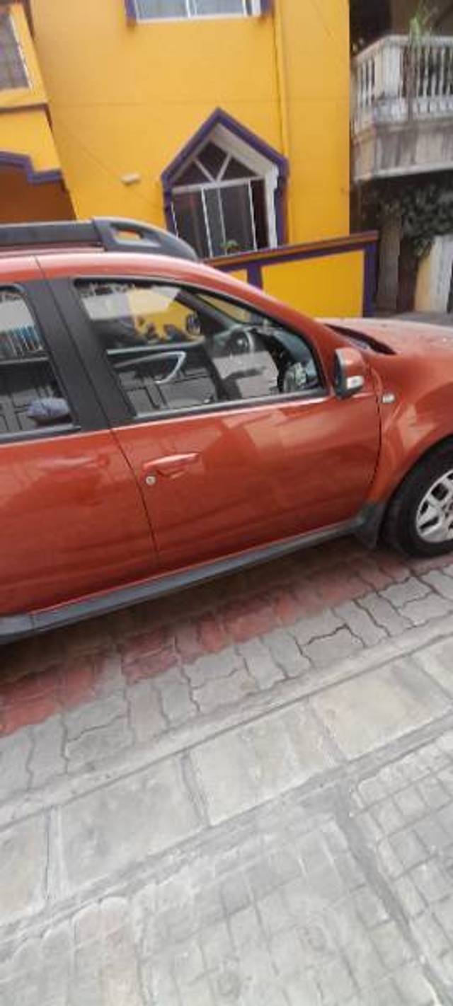 https://images10.gaadi.com/usedcar_image/4419679/original/58169d07210fa8717129569e01eefe27.jpg?imwidth=6402