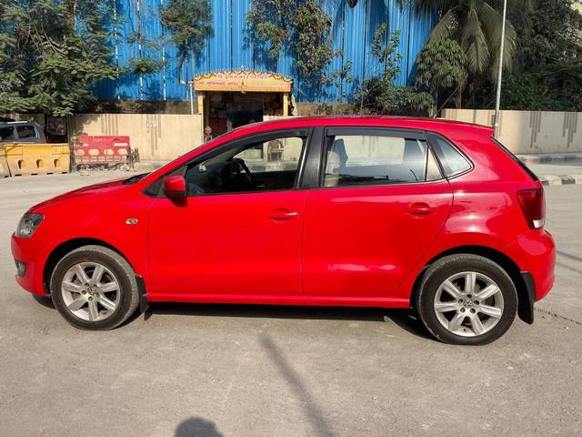 https://images10.gaadi.com/usedcar_image/4419683/original/processed_aac48ef5035f1bc08763f50fd5e65c57.jpg?imwidth=6402