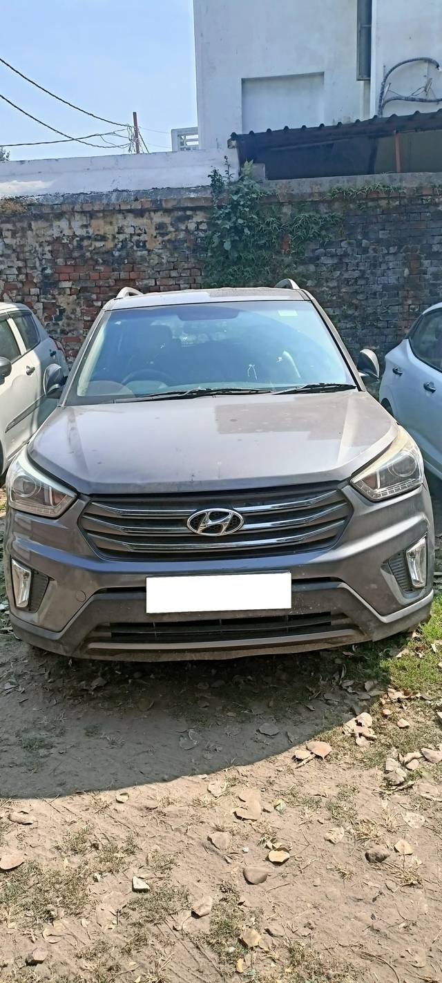 https://images10.gaadi.com/usedcar_image/4419756/original/processed_170e3df8414833bcc62b0072ec6801f3.jpg?imwidth=6402