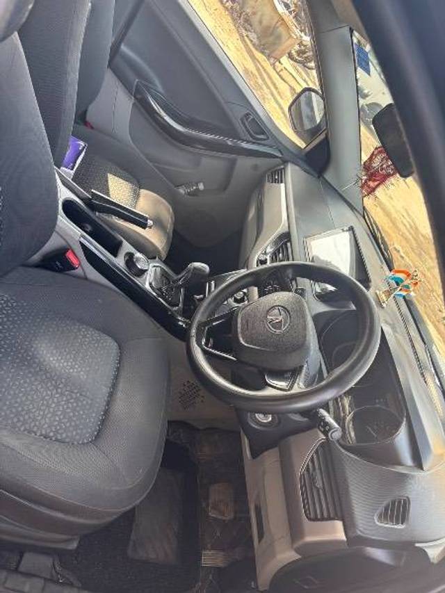 https://images10.gaadi.com/usedcar_image/4419769/original/c8c9874705a6e996fce3abb34883445c.jpeg?imwidth=6401