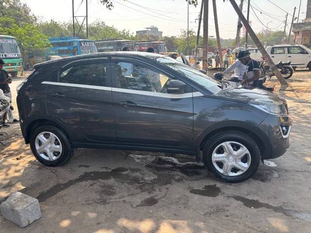 https://images10.gaadi.com/usedcar_image/4419769/original/d8020c280e9bbc57f94459a0ef99ebbf.jpeg?imwidth=6400
