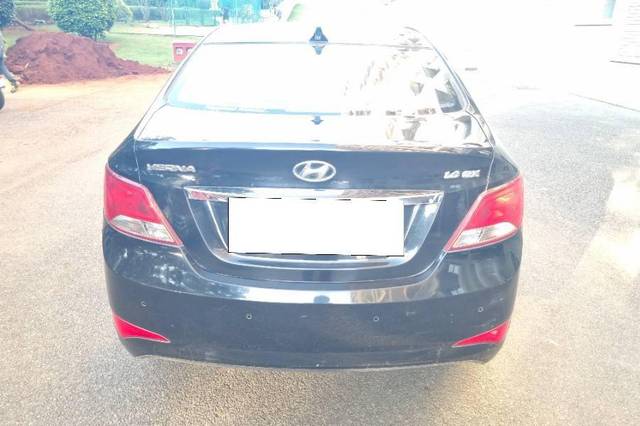 https://images10.gaadi.com/usedcar_image/4419930/original/964e0d370c386615bce8633dbb89d907.jpg?imwidth=6400
