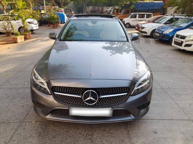 https://images10.gaadi.com/usedcar_image/4420081/original/processed_a1bccc54393bcac3b93fac89247a6a74.jpeg?imwidth=6400