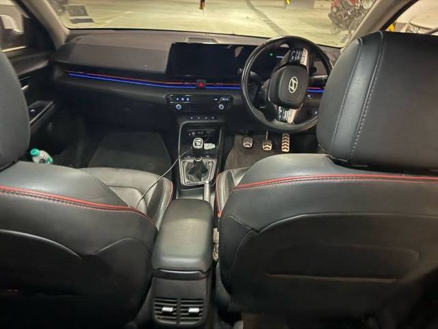 https://images10.gaadi.com/usedcar_image/4420151/original/a3f1adf0eceb06b8781267cdd3a2a2b2.jpeg?imwidth=6402