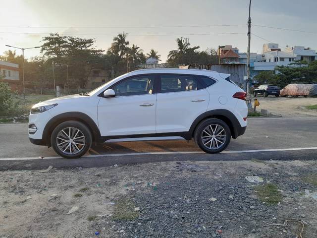 https://images10.gaadi.com/usedcar_image/4420202/original/bb922240fab49bb9871d0fa09a74dab6.jpg?imwidth=6402