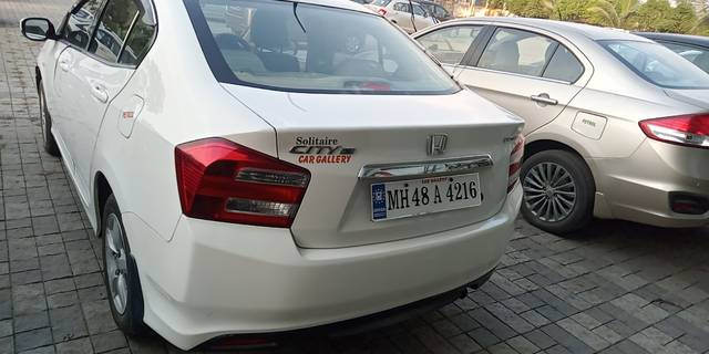 https://images10.gaadi.com/usedcar_image/4420227/original/4d16dd38b045e48b99e80d9d6aa245d3.jpg?imwidth=6402