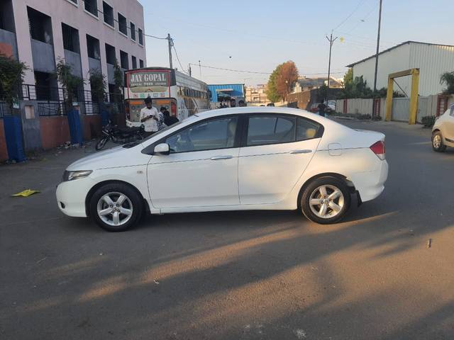 https://images10.gaadi.com/usedcar_image/4420229/original/197f8715c4515b0778675e24a63c4f73.jpg?imwidth=6402