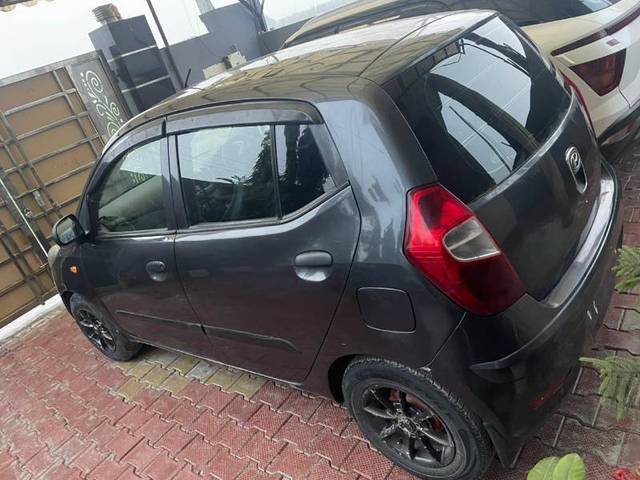 https://images10.gaadi.com/usedcar_image/4420274/original/9f8d3f804a5c49b4f1096c233c433596.jpg?imwidth=6401
