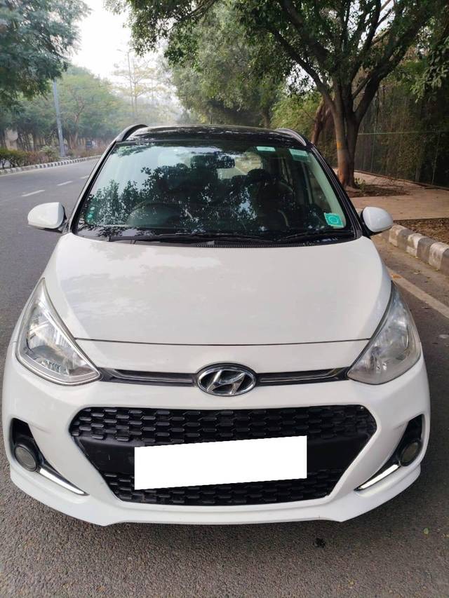 https://images10.gaadi.com/usedcar_image/4420281/original/processed_6b0fd1d20bf47f1022af844f1f4b773d.jpg?imwidth=6400