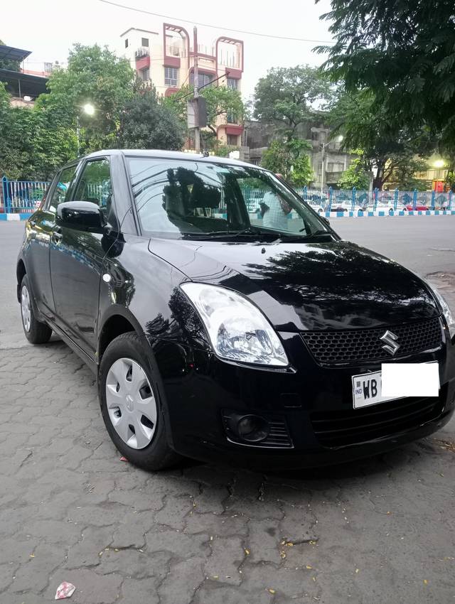 https://images10.gaadi.com/usedcar_image/4420304/original/fca330d6722e6dbf5dd289c6a81619f3.jpg?imwidth=6401