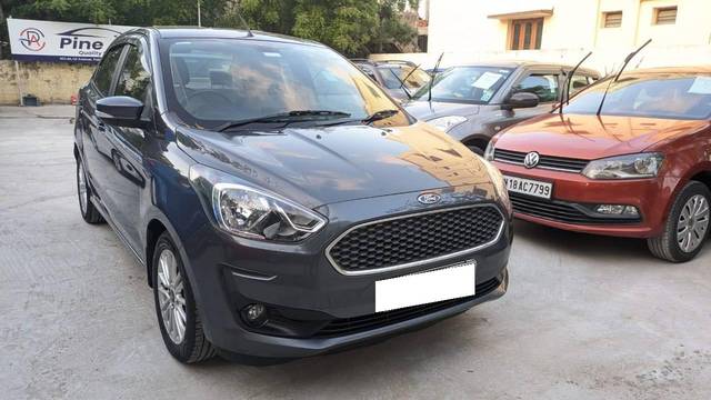 https://images10.gaadi.com/usedcar_image/4420351/original/processed_f89500112b501116318156a470b399c8.jpg?imwidth=6400