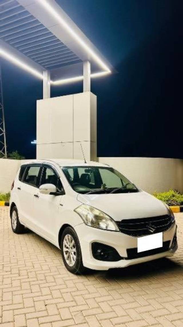 https://images10.gaadi.com/usedcar_image/4420352/original/processed_ce02afee-3380-4693-ab4e-ddbaf1000246.jpeg?imwidth=6400