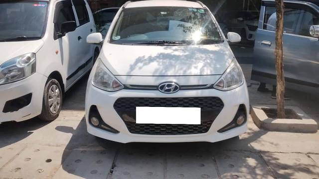 https://images10.gaadi.com/usedcar_image/4420362/original/processed_108427ed76f058aa351c72bfb5f0e78e.jpg?imwidth=6400