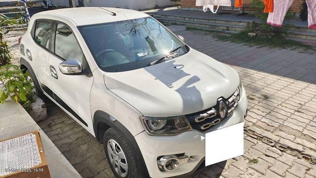 https://images10.gaadi.com/usedcar_image/4420408/original/f6060374d295fbe2b7cbf750a0663f6e.jpg?imwidth=6400