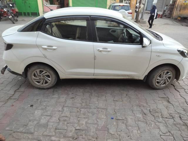 https://images10.gaadi.com/usedcar_image/4420430/original/b57fadd13af2441674d6be0fecb33ada.jpg?imwidth=6401