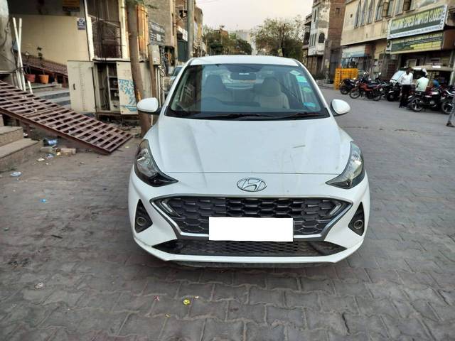 https://images10.gaadi.com/usedcar_image/4420430/original/processed_d2a5ebc5a4f03f73ae77093a25c81fe6.jpg?imwidth=6400