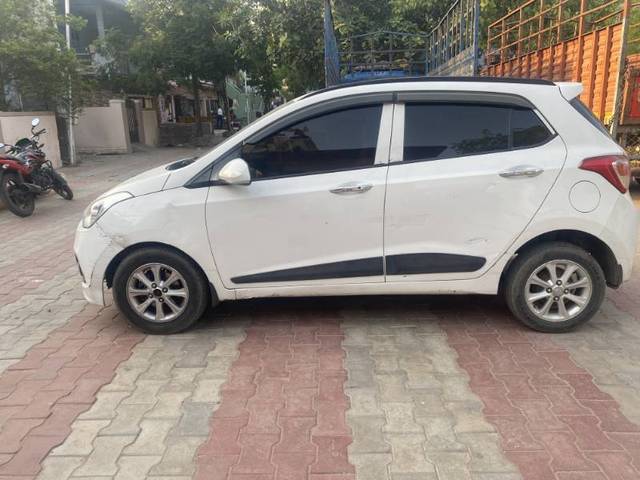 https://images10.gaadi.com/usedcar_image/4420439/original/81c41162c2643f40fce4d5f36460c4a8.jpg?imwidth=6400