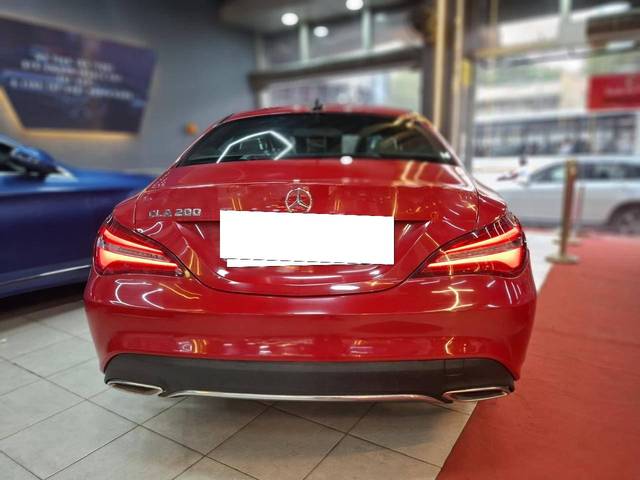 https://images10.gaadi.com/usedcar_image/4420443/original/processed_add0571d7827b5acc5d31084b9a05334.jpg?imwidth=6401