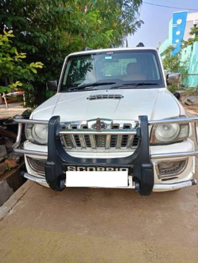 https://images10.gaadi.com/usedcar_image/4420509/original/processed_2a748e15-d975-4009-8cdf-4bf871c073e6.jpg?imwidth=6400