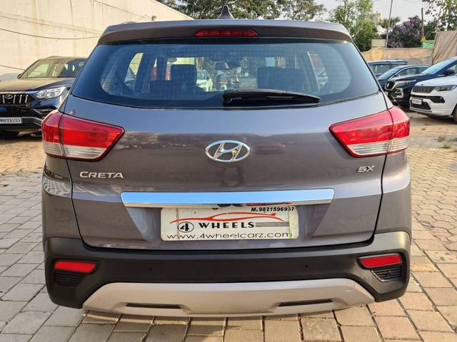 https://images10.gaadi.com/usedcar_image/4420558/original/processed_3a03af6e929ae6cd95efc359f2c74e97.jpeg?imwidth=6402