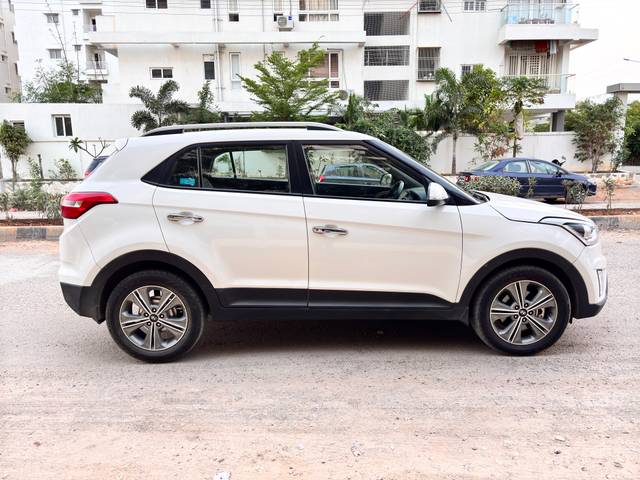 https://images10.gaadi.com/usedcar_image/4420603/original/03b80583a38306633425e6392b818c16.jpg?imwidth=6401