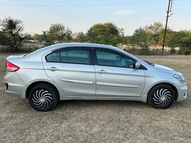 https://images10.gaadi.com/usedcar_image/4420718/original/processed_51daa88c837d4986ca2c36d02c3802f4.jpeg?imwidth=6401