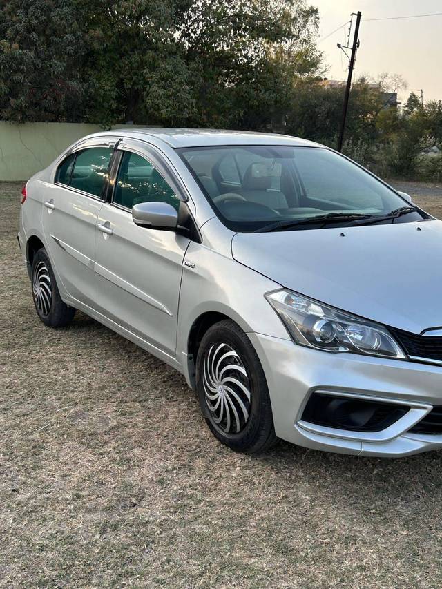 https://images10.gaadi.com/usedcar_image/4420718/original/processed_cefbf71e0fec79a2051f2e5897bfdb12.jpeg?imwidth=6400