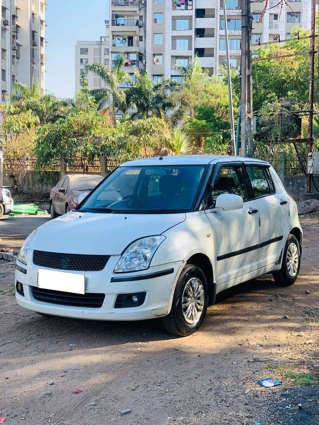 https://images10.gaadi.com/usedcar_image/4420736/original/processed_fc3f295fa7e2cf6adc7121d99bdd86bd.jpg?imwidth=6401