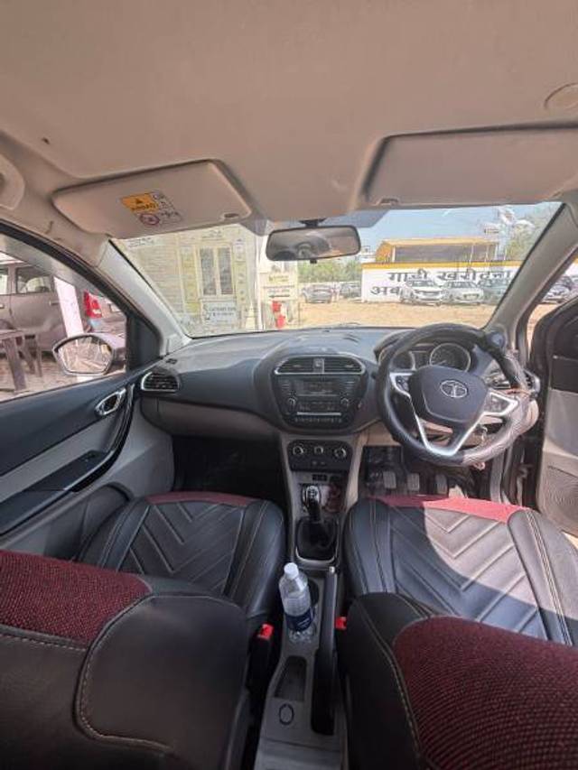 https://images10.gaadi.com/usedcar_image/4420801/original/bd7d2ebf1ed06d7d7d7ecf1908de78c9.jpg?imwidth=6401