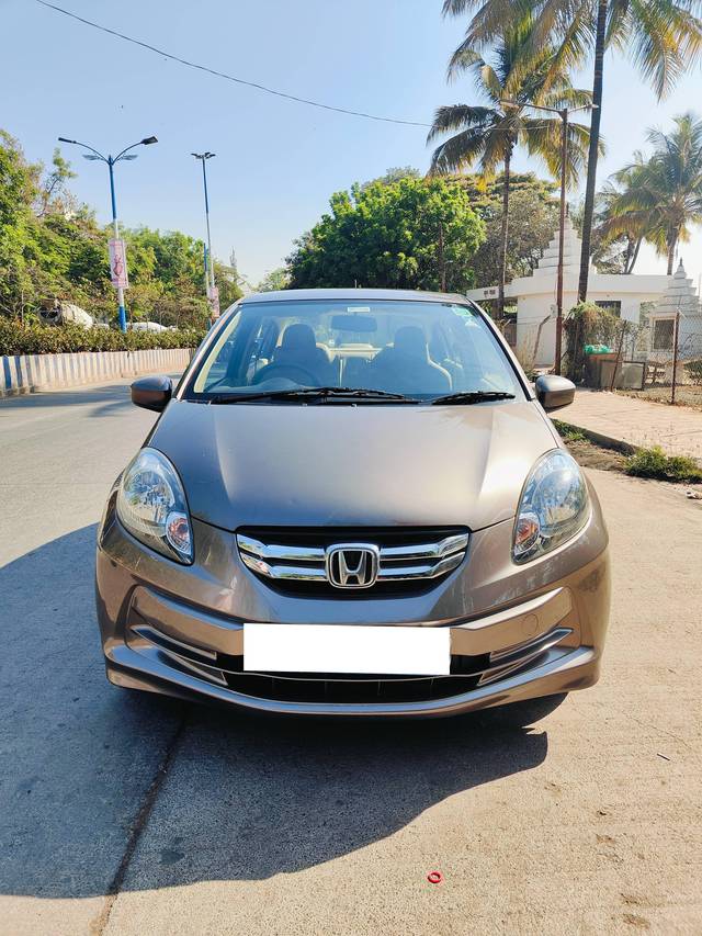 https://images10.gaadi.com/usedcar_image/4420874/original/processed_6a0f4ad6085e030d0b96b00e881d7b3c.jpg?imwidth=6400