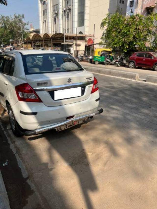 https://images10.gaadi.com/usedcar_image/4420911/original/c41c5cf3308bdf1be9e46aa6da006209.jpg?imwidth=6402