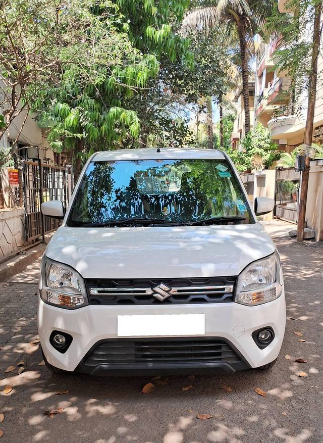 https://images10.gaadi.com/usedcar_image/4420924/original/processed_ca31cbf220cfcc4dfac3ff311f98bd02.jpg?imwidth=6400