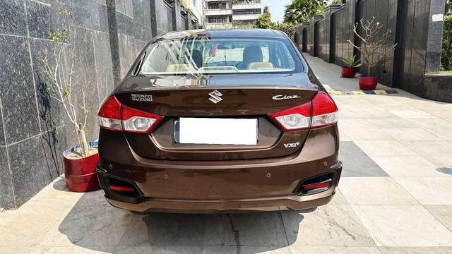 https://images10.gaadi.com/usedcar_image/4421020/original/processed_004bf5e4d1948c356a989043cb6723b2.jpg?imwidth=6402