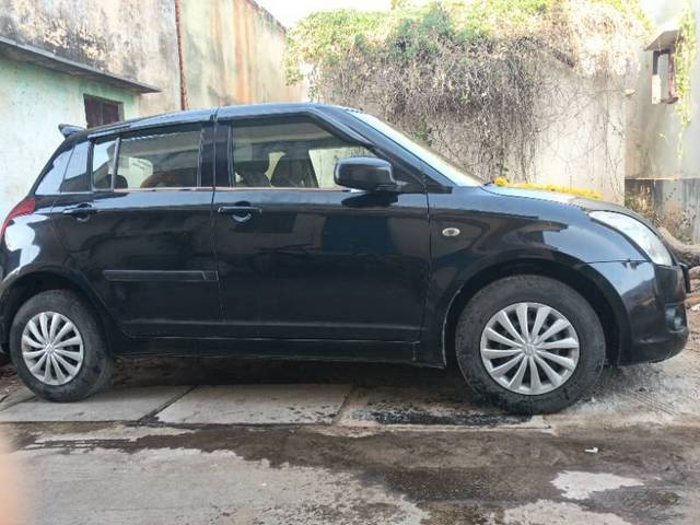 https://images10.gaadi.com/usedcar_image/4421038/original/bf3aabcaa7c1863abbf892576ed353f7.jpg?imwidth=6401