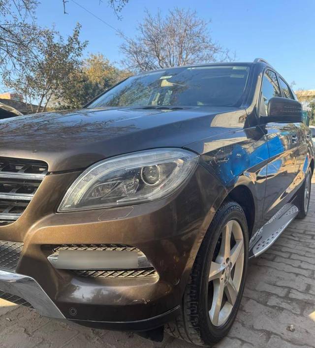 https://images10.gaadi.com/usedcar_image/4421160/original/processed_3e9690b700ee9f6cde9363a378cc30c8.jpg?imwidth=6400