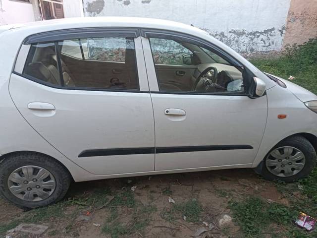 https://images10.gaadi.com/usedcar_image/4421216/original/5cb687ce9480278af371feaa0156ce8d.jpg?imwidth=6401
