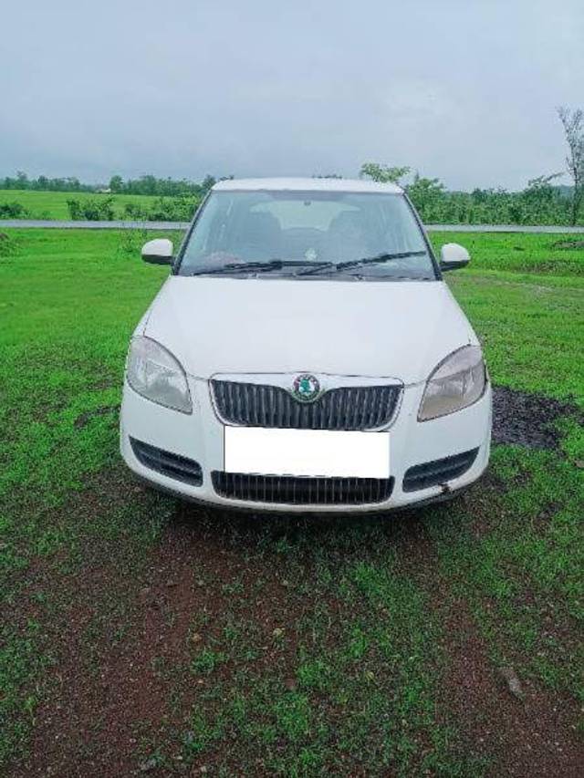 https://images10.gaadi.com/usedcar_image/4421246/original/a2552d55ff0359f71c1f3860894abad5.jpg?imwidth=6400