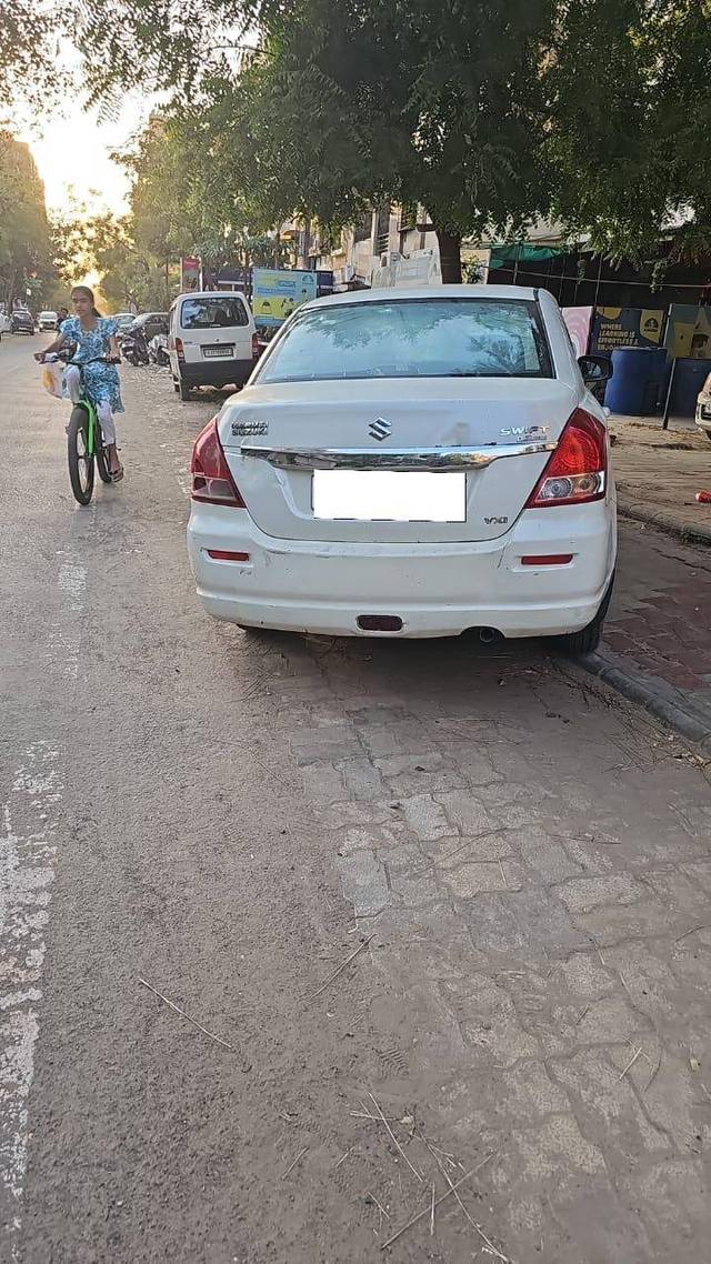 https://images10.gaadi.com/usedcar_image/4421312/original/406f7002d262ef9379d83a89387df165.jpg?imwidth=6401