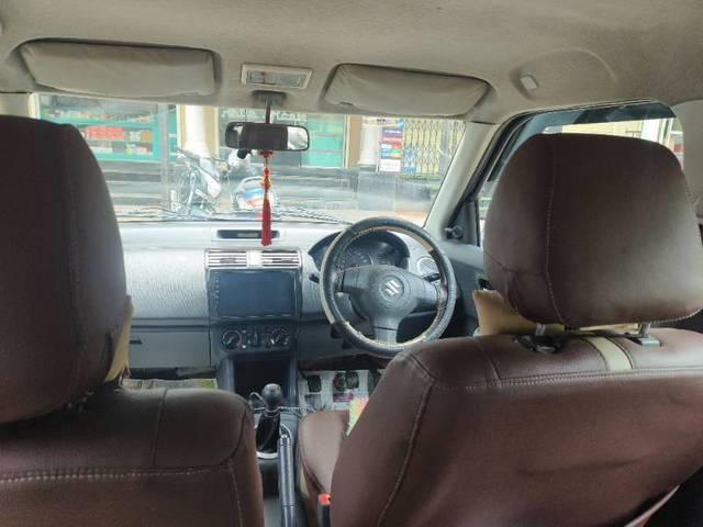 https://images10.gaadi.com/usedcar_image/4421366/original/ddcdf8fc6a0cc6fc50ba97448e2f3d02.jpg?imwidth=6402