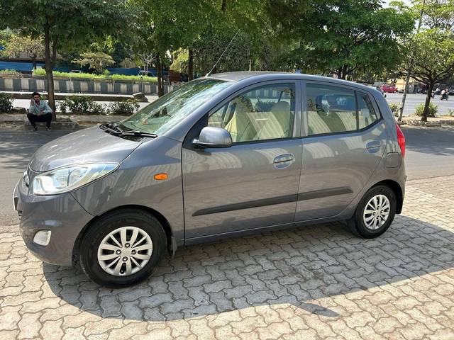 https://images10.gaadi.com/usedcar_image/4421378/original/processed_c4803e156b3ebd06586f9fd58982aa02.jpg?imwidth=6400