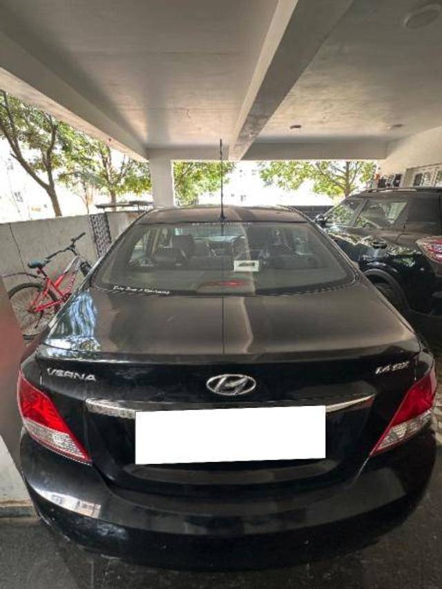 https://images10.gaadi.com/usedcar_image/4421388/original/cfaba1c2b88ed86d1384ea8c5ec90067.jpeg?imwidth=6402
