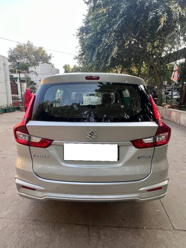 https://images10.gaadi.com/usedcar_image/4421588/original/processed_4894ebb2-7c7a-40be-9885-28fa234b5c7b.jpg?imwidth=6401