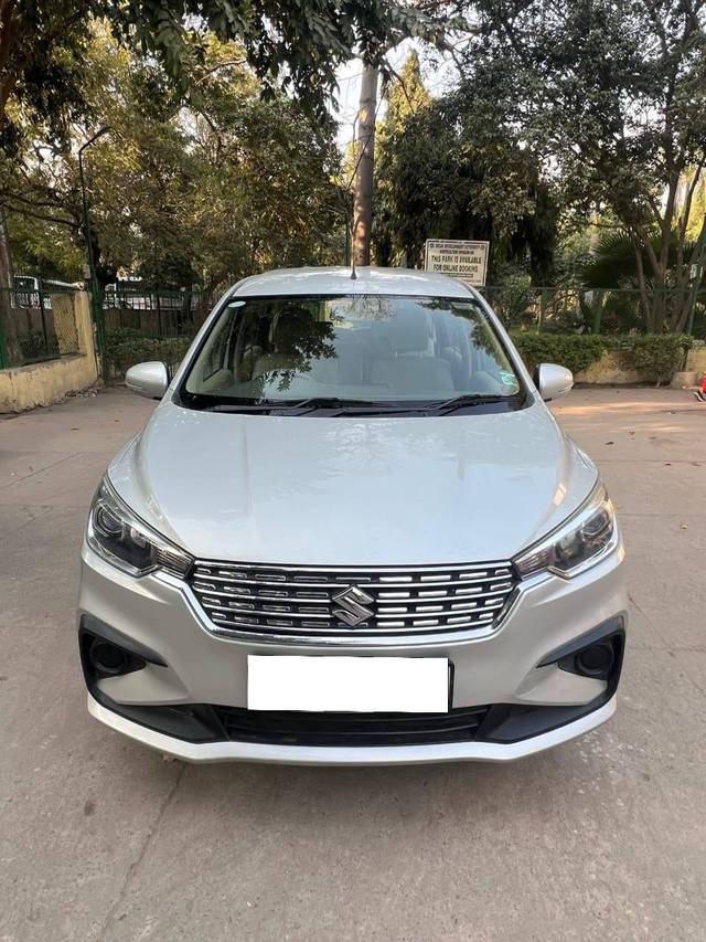 https://images10.gaadi.com/usedcar_image/4421588/original/processed_71a24b0c-fda4-4ad7-a5f4-e098d4694c7f.jpg?imwidth=6400