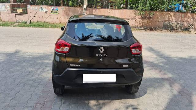 https://images10.gaadi.com/usedcar_image/4421607/original/processed_c94fe260e4c1ce9b96930805f71286fa.jpg?imwidth=6401