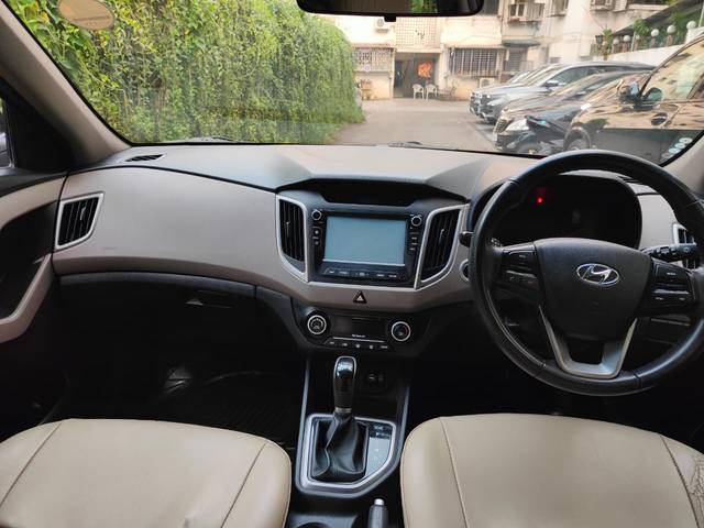 https://images10.gaadi.com/usedcar_image/4421767/original/938ca63fdefadffd4e35d00c1f6cf3b4.jpeg?imwidth=6402