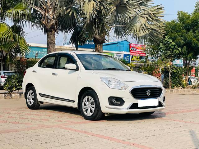 https://images10.gaadi.com/usedcar_image/4421784/original/processed_5239b757ebe3f294c8de220b68a59399.jpg?imwidth=6400